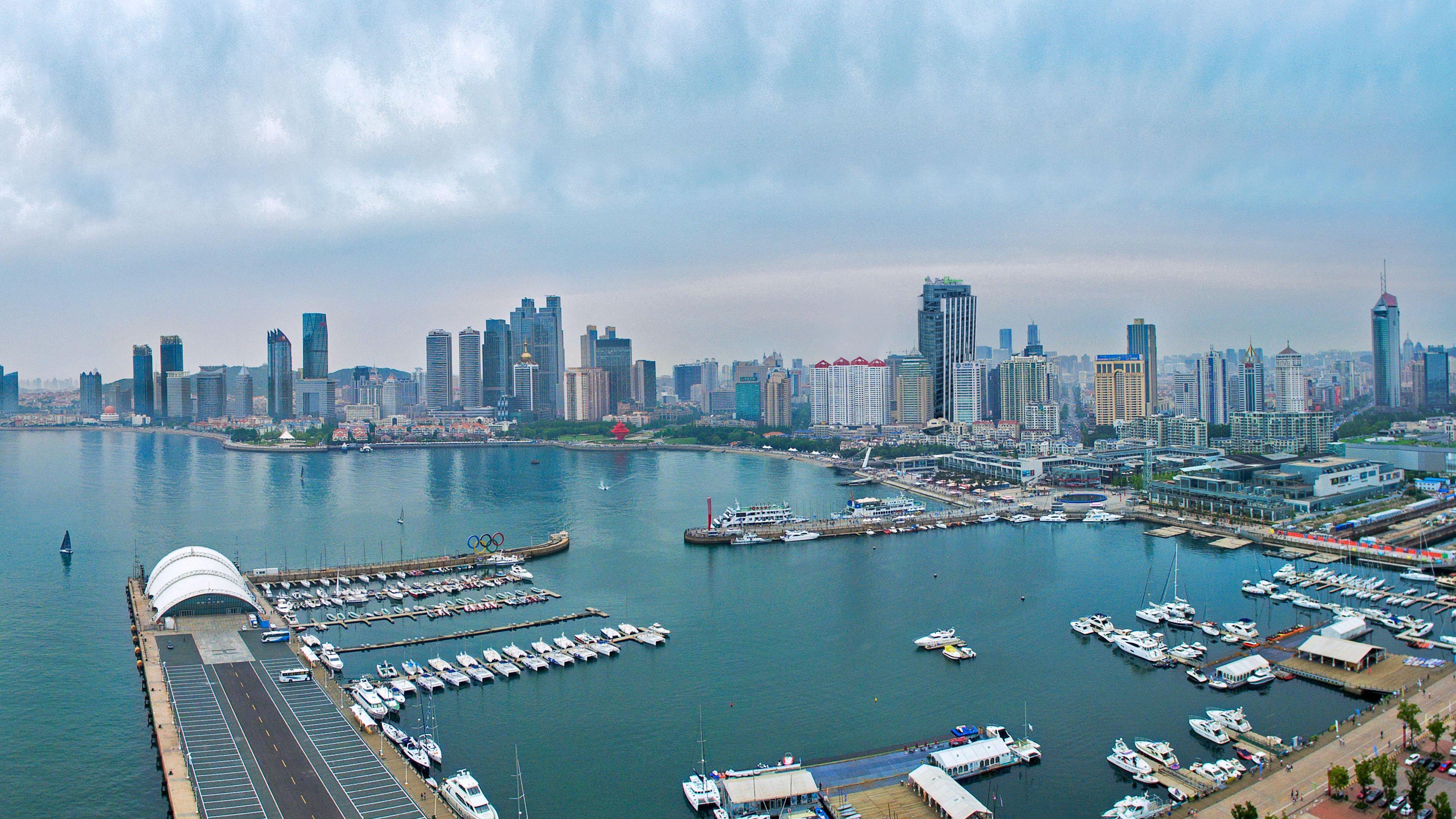 Holiday Inn Qingdao City Center, An Ihg Hotel - May 4Th Square Exterior photo